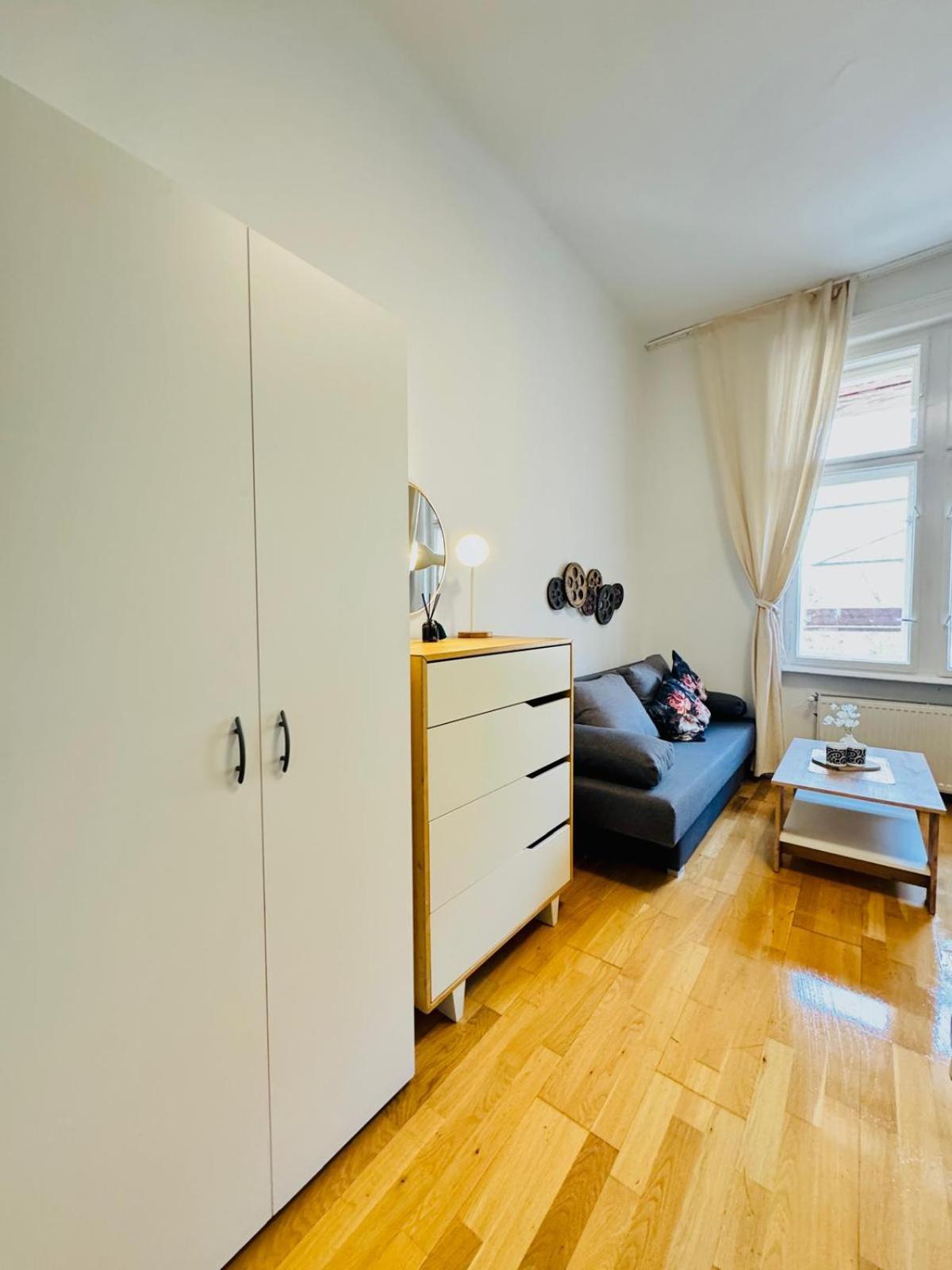 Apartamento Lovely 2br For 5people, Only 17 Minute Walk To Schoenbrunn