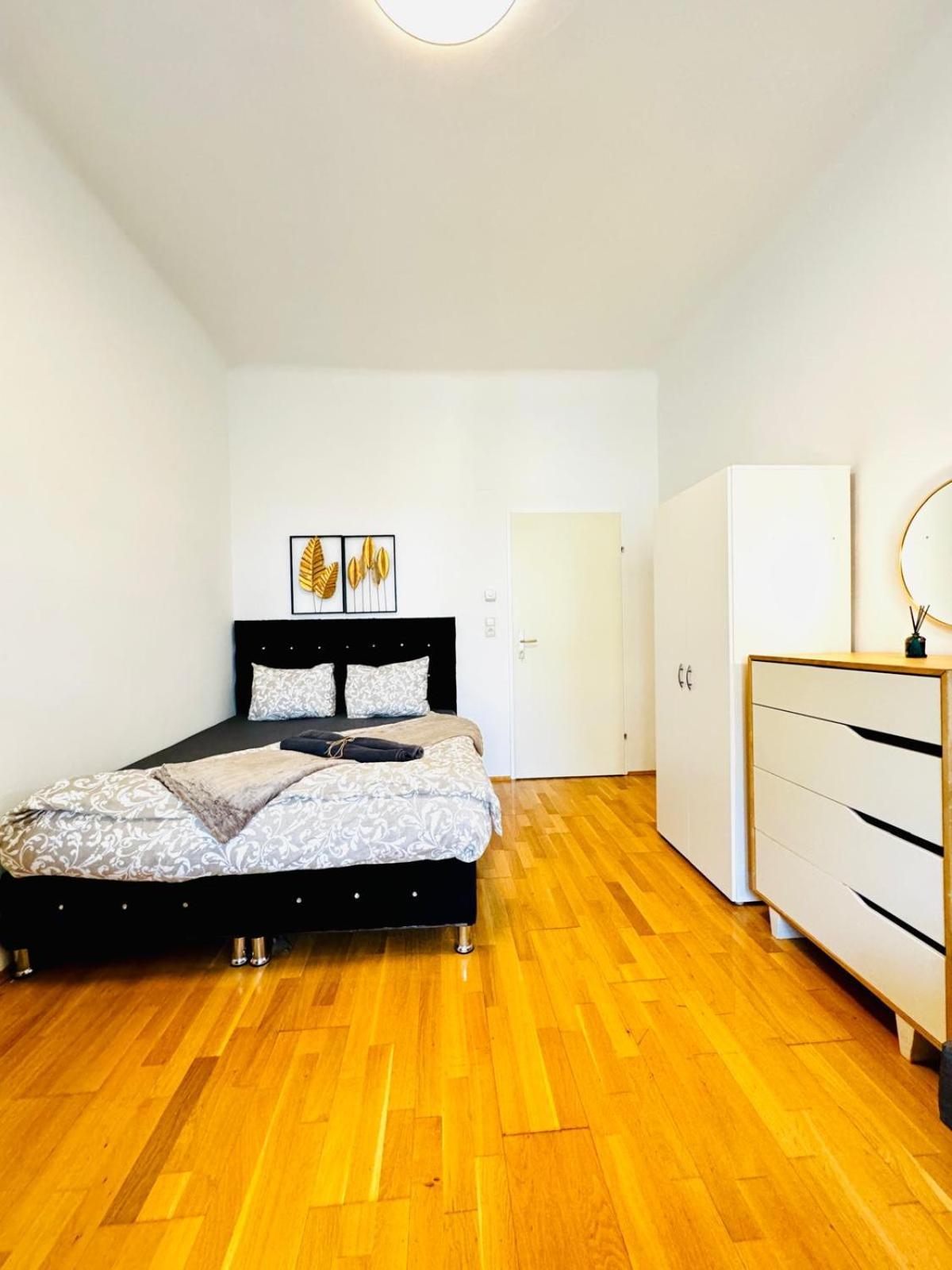 Lovely 2br For 5people, Only 17 Minute Walk To Schoenbrunn Apartamento Viena