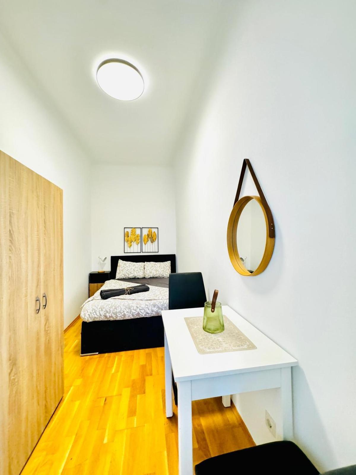 Lovely 2br For 5people, Only 17 Minute Walk To Schoenbrunn * Viena